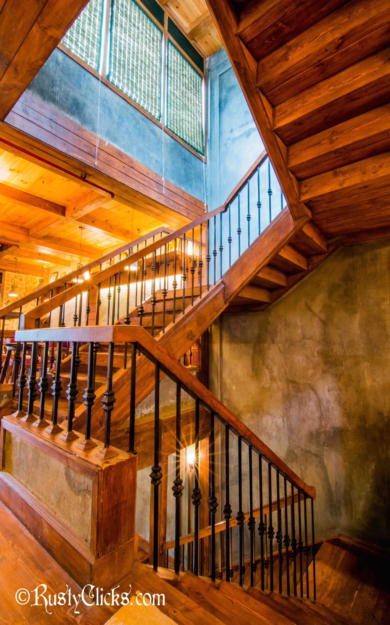 Gallery Image by Rusty Clicks