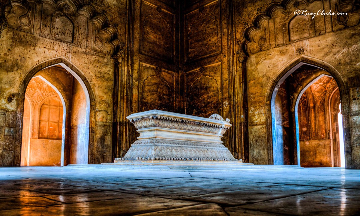 Gallery Image by Rusty Clicks